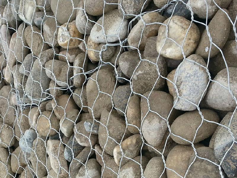 ���e����